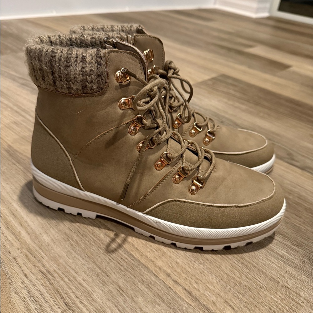 Women's Tan Ankle Boots